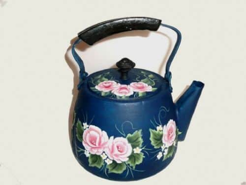 קומקום בצבע כחול