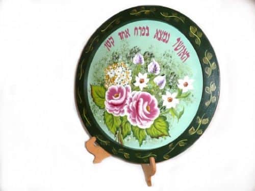 תמונה-ציור על עץ