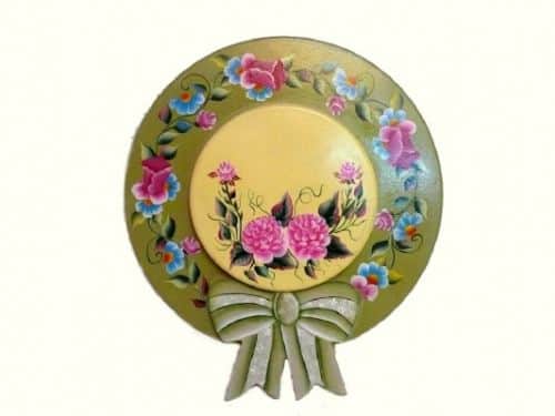 דגם כובע-ציור על עץ