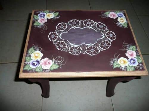 דרגש- ציור על עץ