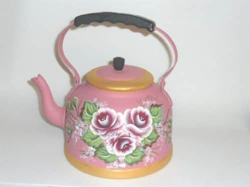 קומקום בצבע אופטימי