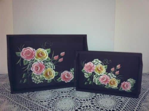 מגש-ציור על עץ