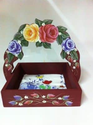 סלסלה למפיות-ציור על עץ