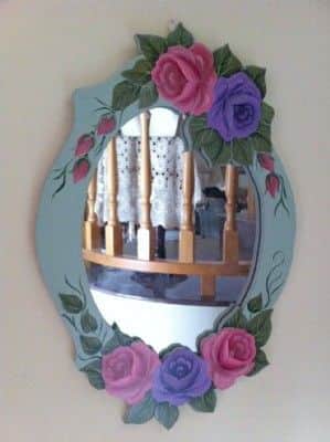 מסגרת למראה-ציור על עץ