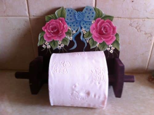 מחזיק ניר טואלט-ציור על עץ