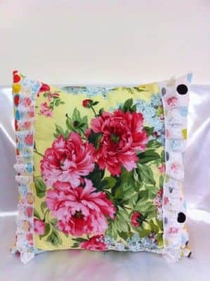 כרית נוי אביבית