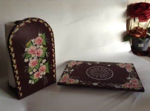 מעמד לניר סופג ופלטת הגשה